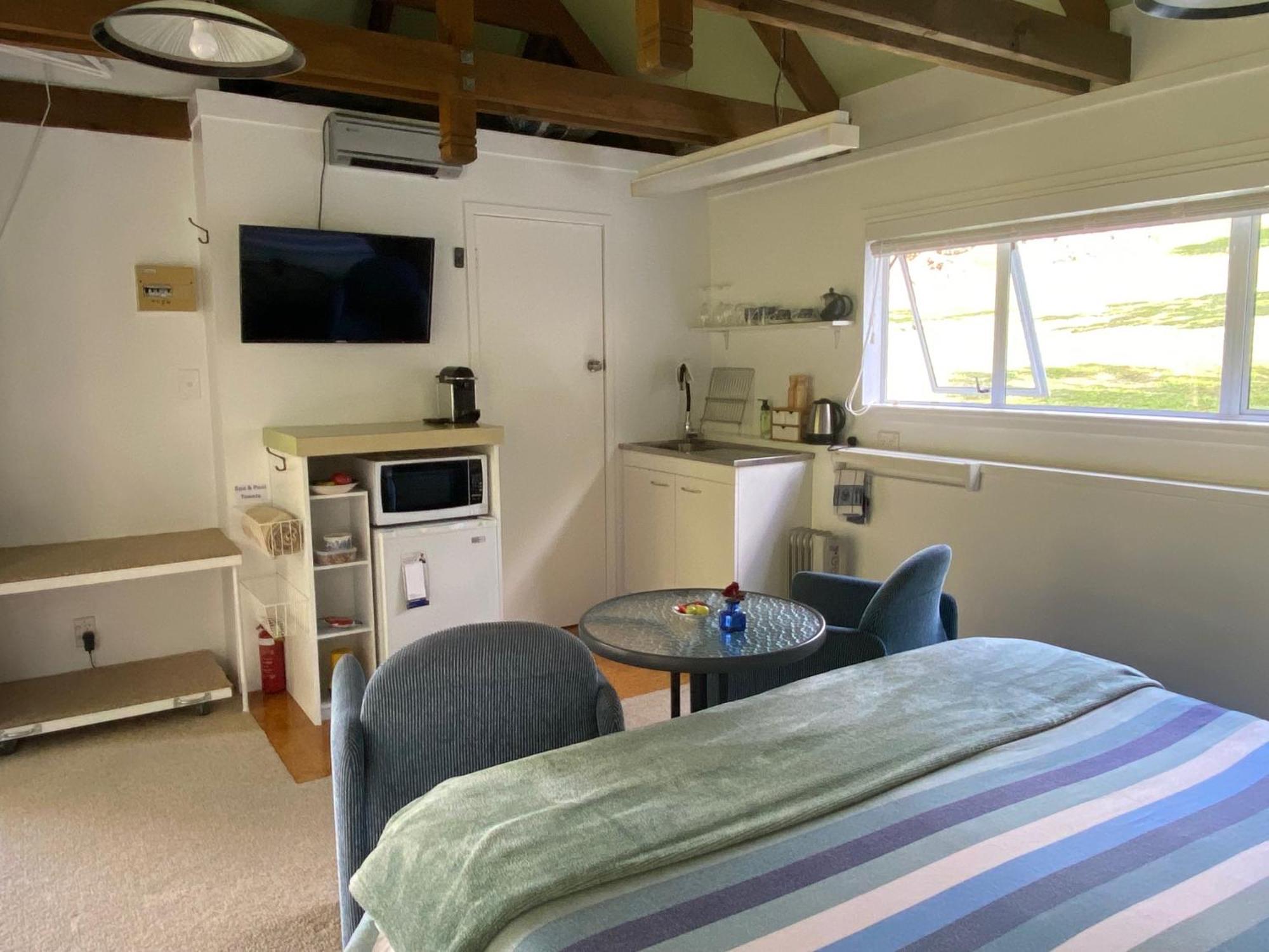 Superb Studio Retreat With Spa, Pool & Bbq Access وانجانيو المظهر الخارجي الصورة